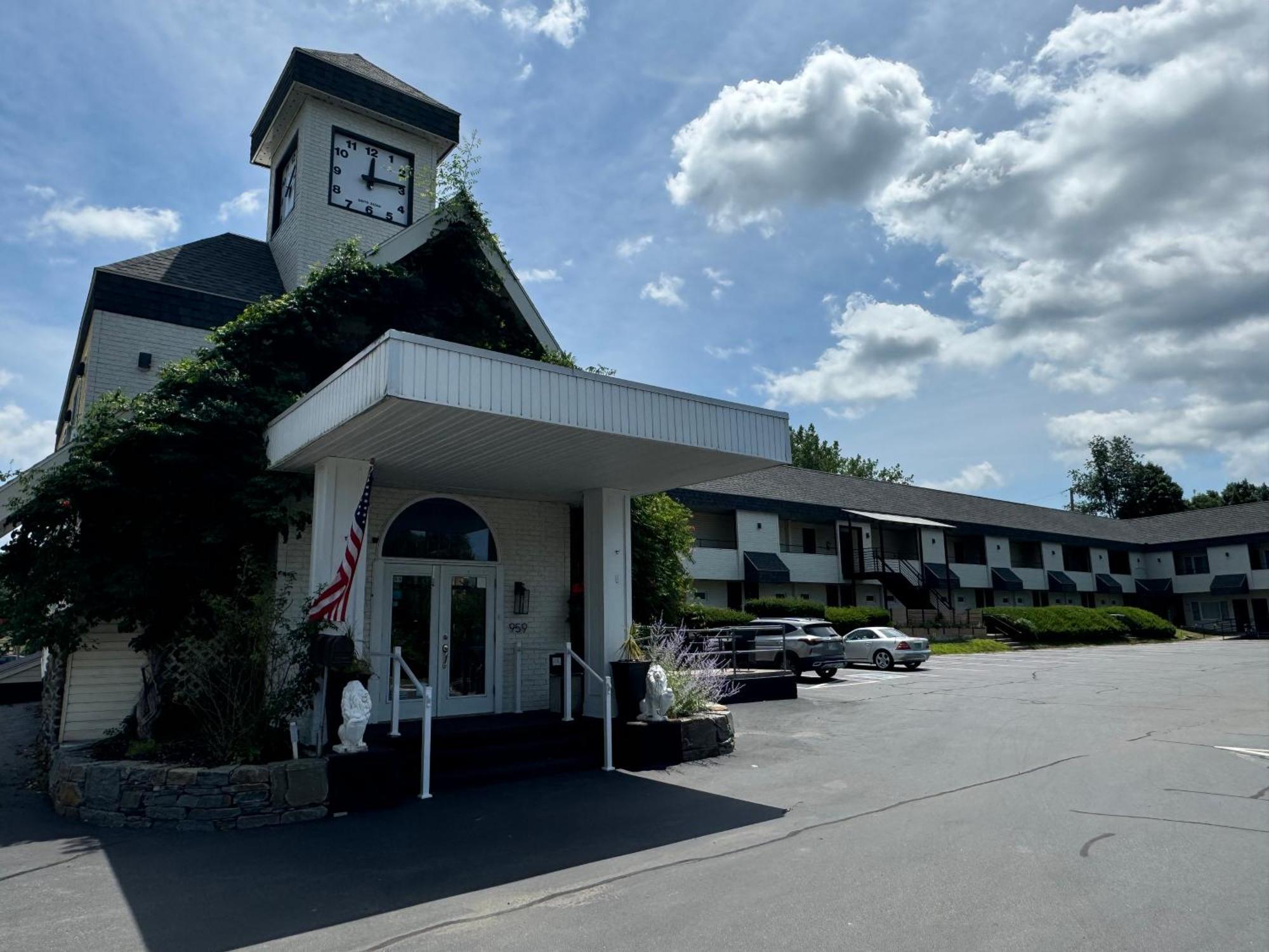 The Black Mountain Inn Brattleboro Esterno foto