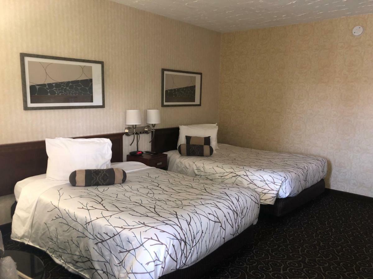 The Black Mountain Inn Brattleboro Esterno foto